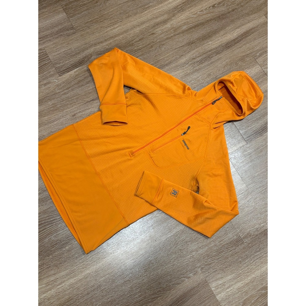 Patagonia R1 Pullover Hoody Mens Small Orange Polartec Grid Fleece Half Zip